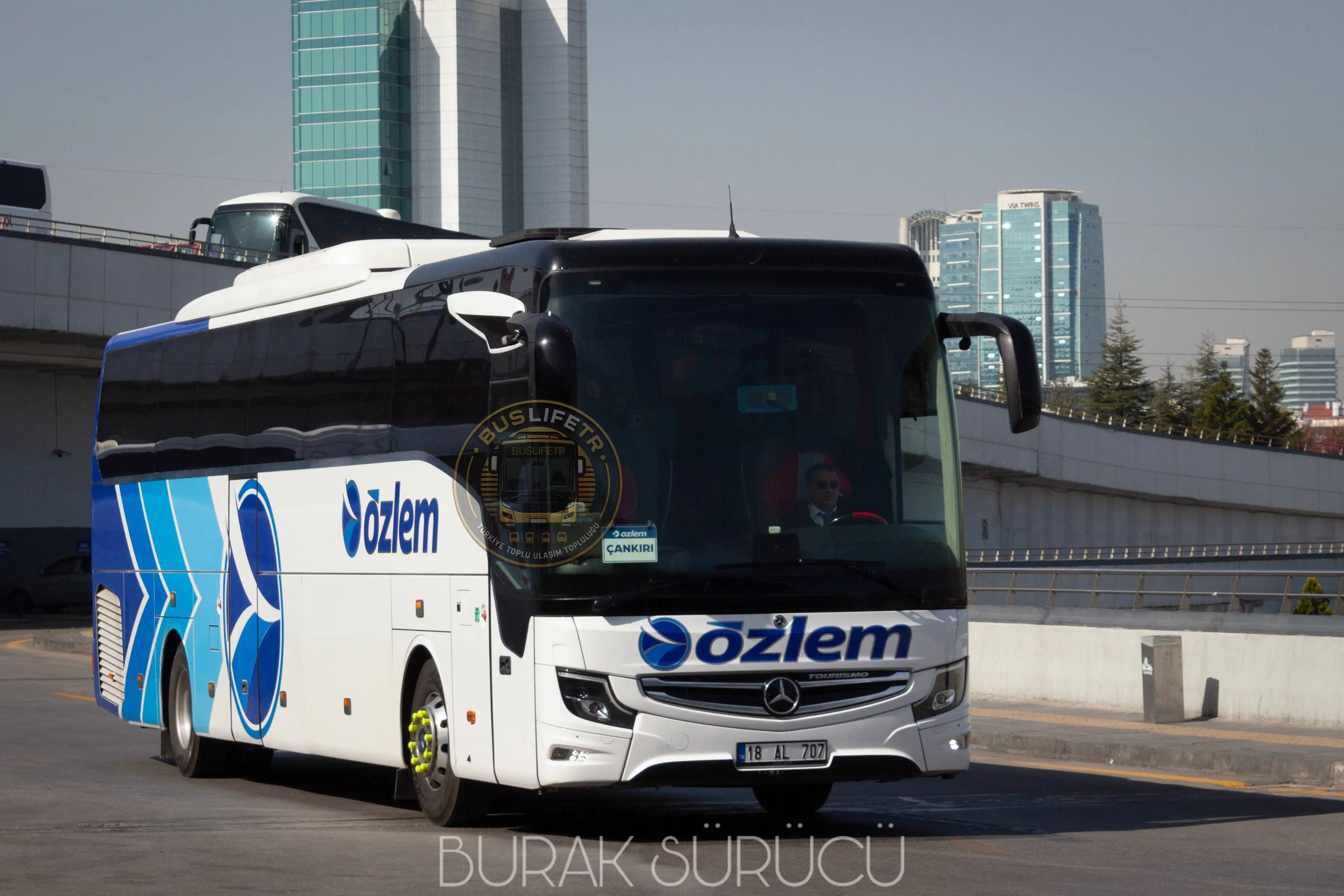 Mercedes-Benz Tourismo III 16RHD