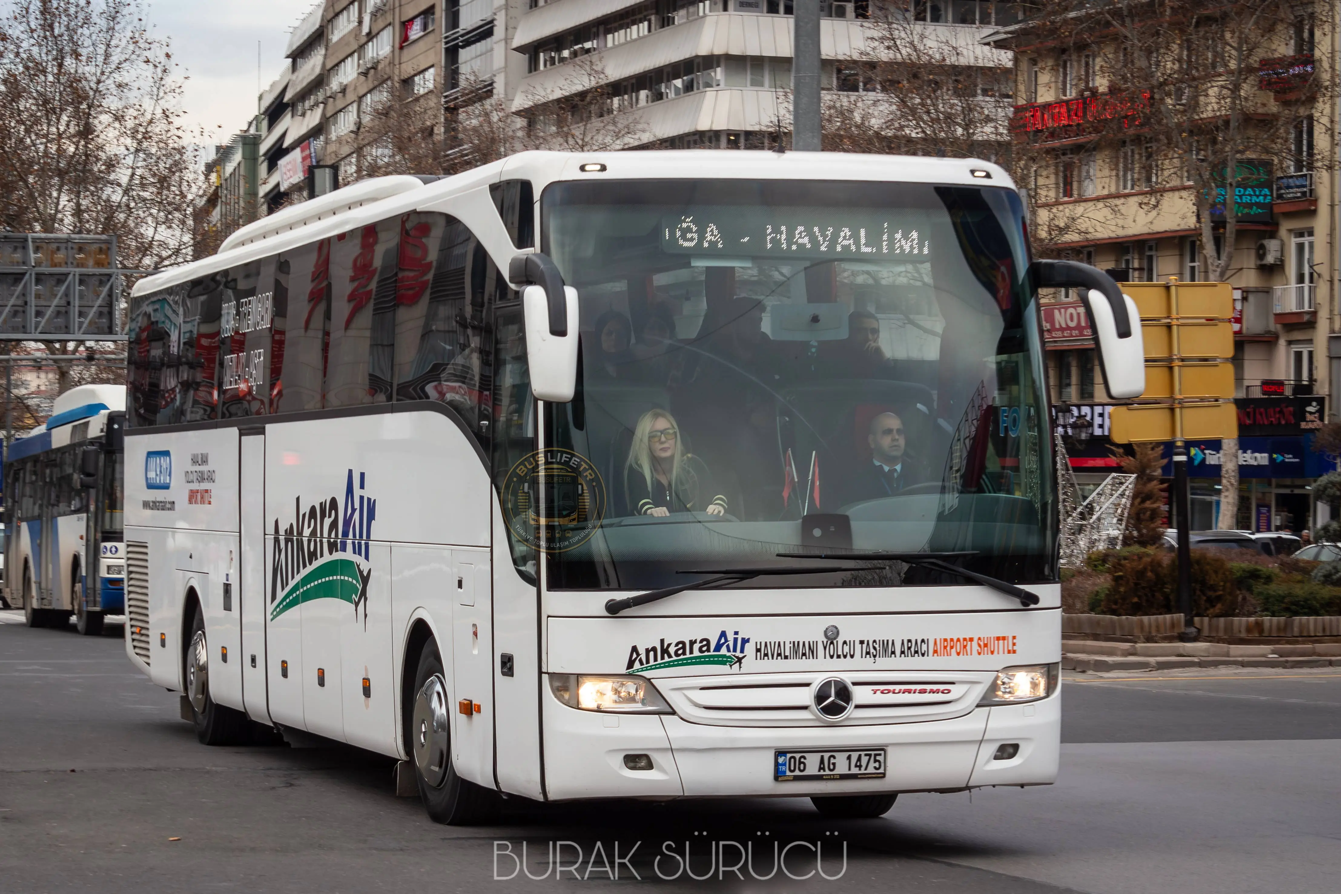 AnkaraAir Araçları otobüs fotoğrafı 06 AG 1475
2017 Mercedes-Benz Tourismo II 16RHD M/2
15 Temmuz Kızılay Milli İrade Meydanı